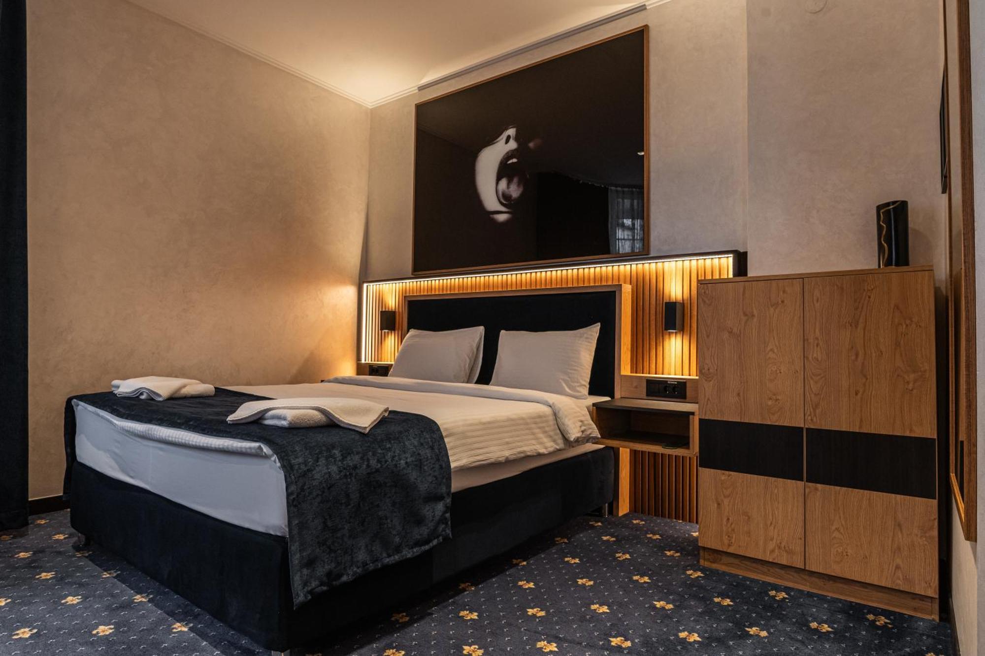 Hotel Astral Šabac エクステリア 写真