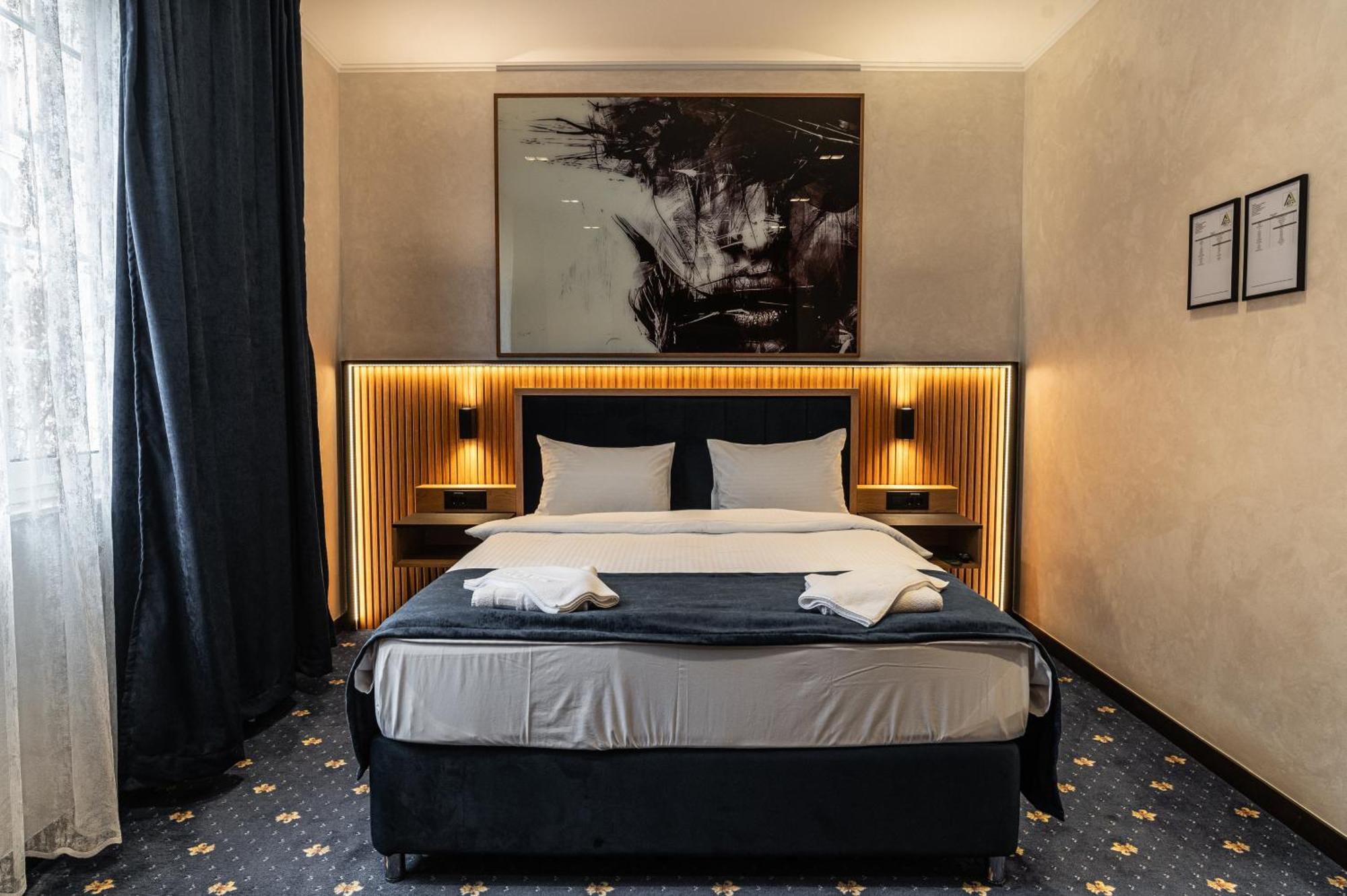 Hotel Astral Šabac エクステリア 写真